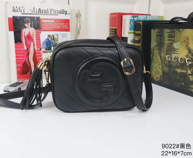 GUCCl Handbags 210